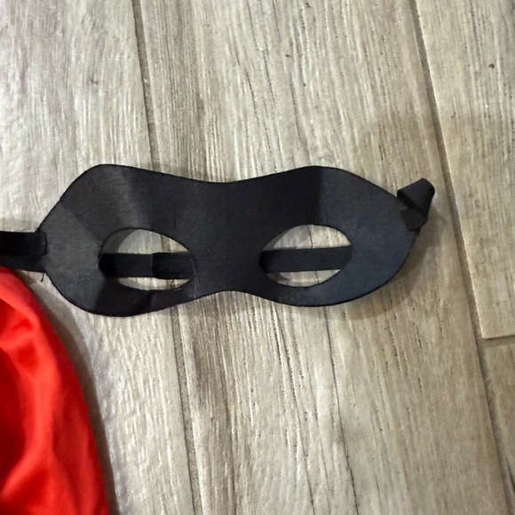 Disney Pixar Incredibles women’s Costume - Picture 3 of 5